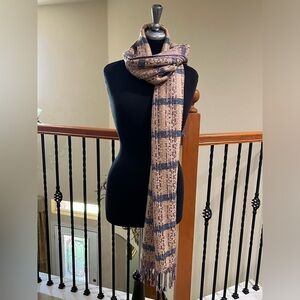 BASKET WEAVE PATTERN, TWEED SCARF/ SHAWL, PINK/,BLUE, WOMEN: